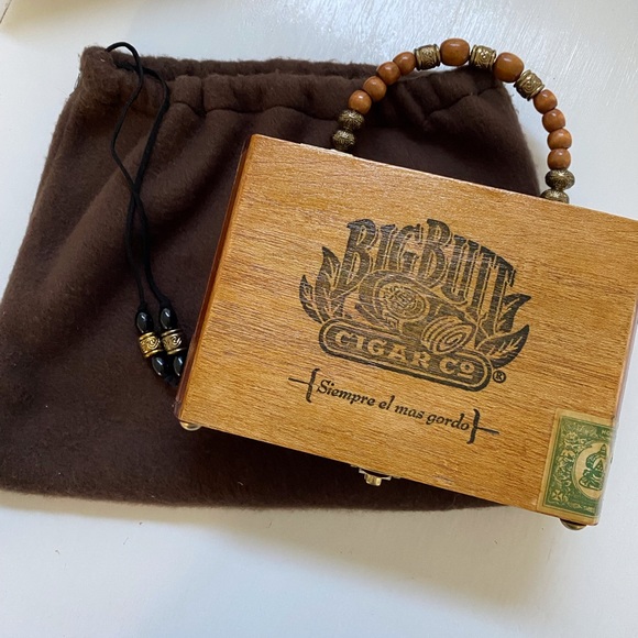 One of a a Kind Handmade Big Butt CigarBox Purse w/dust bag - Picture 14 of 14